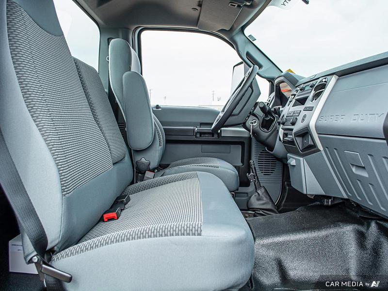 NEW 2026 Ford Super Duty F-750 REGULAR CAB DOCK HGT - Oxford White Exterior / STEEL GRAY CLOTH Interior - $122,946 - Stock #E60001 - VIN 1FDPF7DX2TDF00666 - Photo 25