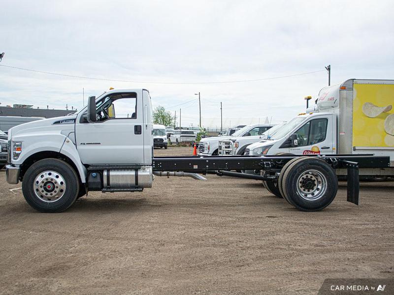 NEW 2026 Ford Super Duty F-750 REGULAR CAB DOCK HGT - Oxford White Exterior / STEEL GRAY CLOTH Interior - $122,946 - Stock #E60001 - VIN 1FDPF7DX2TDF00666 - Photo 3