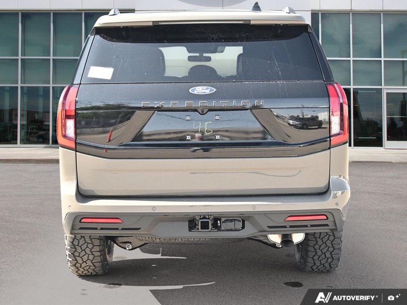 NEW 2027 Ford Expedition Tremor - Marsh Grey Exterior / BLACK ONYX/ELECTRIC SPICE, LEATHER-TRIMMED HEATED & VENTILATED F Interior - $115,344 - Stock #E70010 - VIN 1FMJU1RG7VEA00811 - Photo 5
